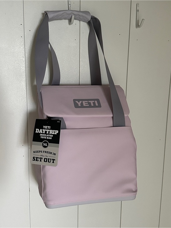 Yeti Other - YETI 14L Insulated Tote Bag in Limited Edition Color: Cherry Blossom